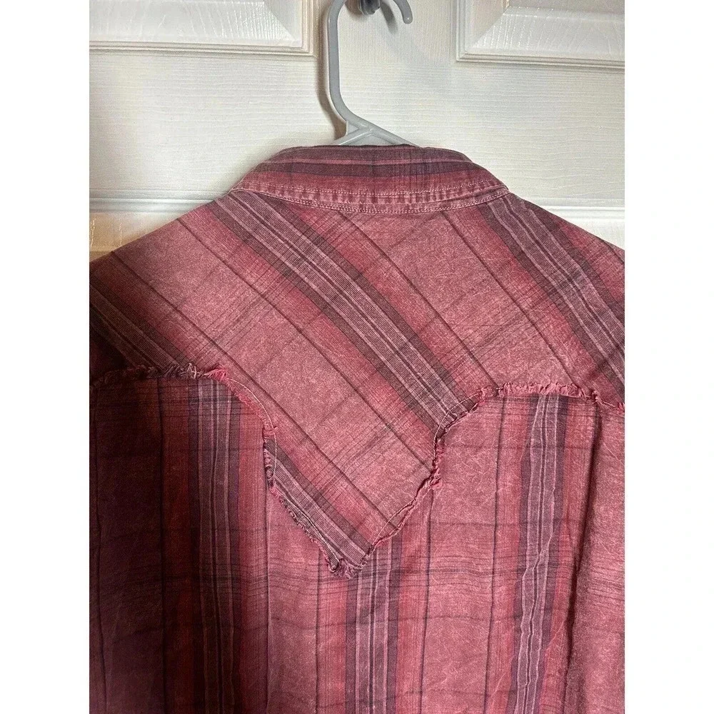 Vintage Rare unusal Levi’s Men’s Western Pearl Snap Button Shirt Size L